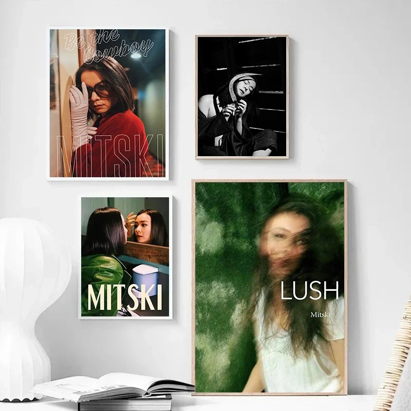 American Pop Singer MITSKI Art - Musical Instrument Painting recension och pris